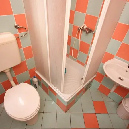 6201c Apartment *